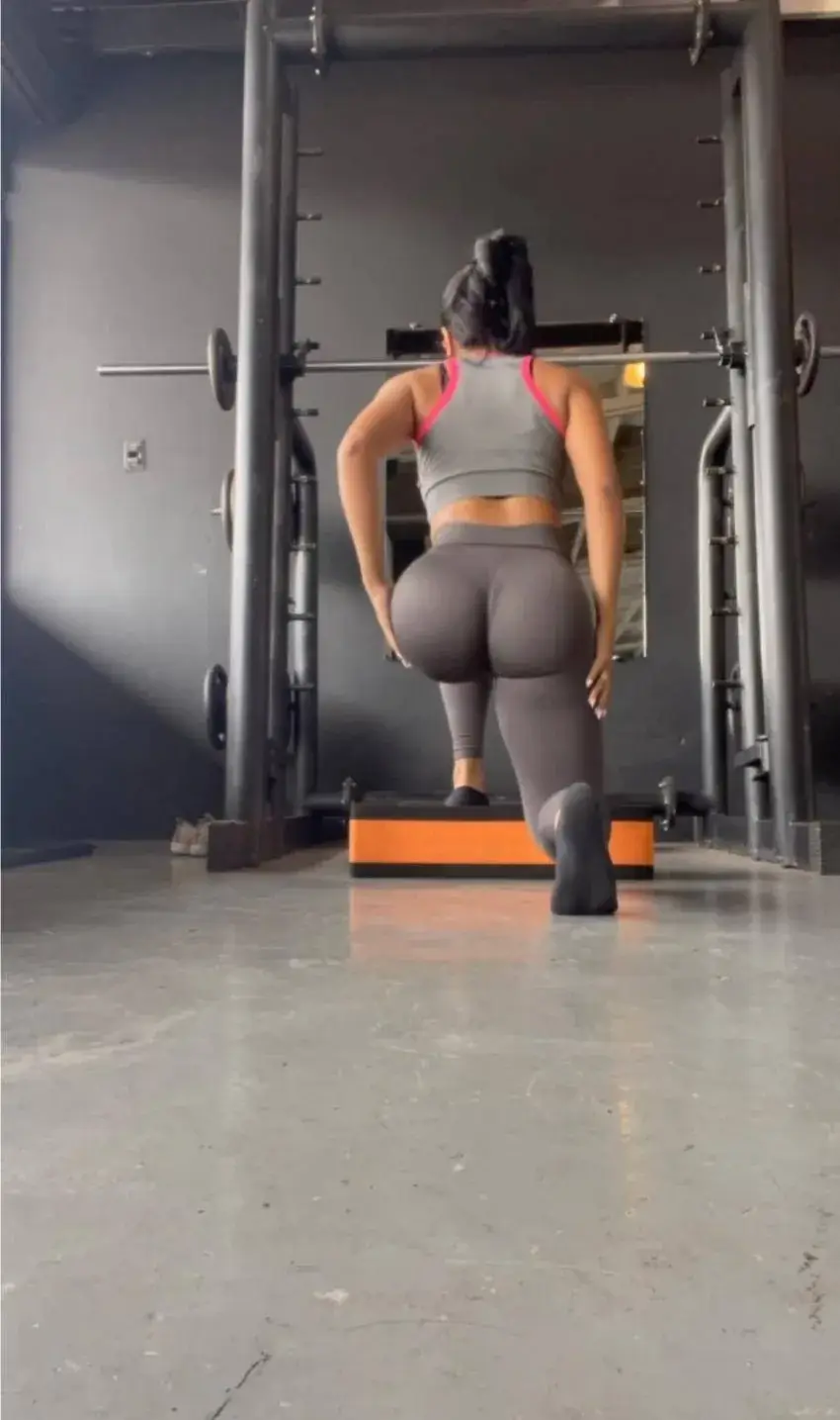 LiaAfterDark35 Tustin LiaAfterDark35
